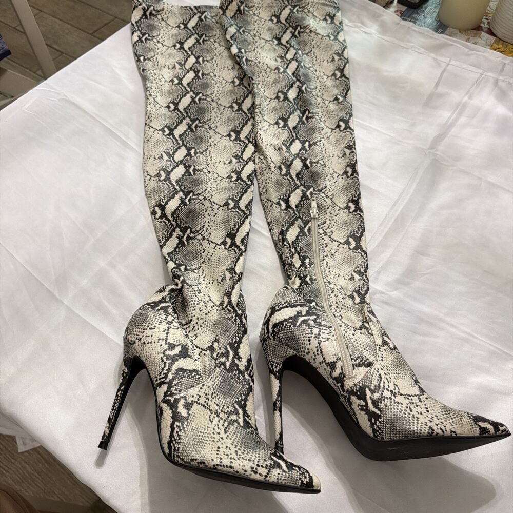 Dominique Domio Women’s 6.5M Snake Print Thigh High Boots Stiletto Pointed Toe
